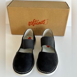 Softinos by Fly London - Black Espadrilles - Size 5